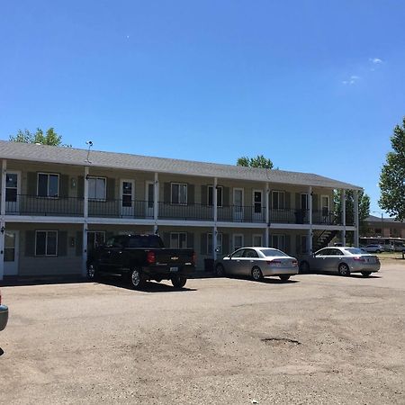 Colonial Motel And Rv Park Mandan 외부 사진