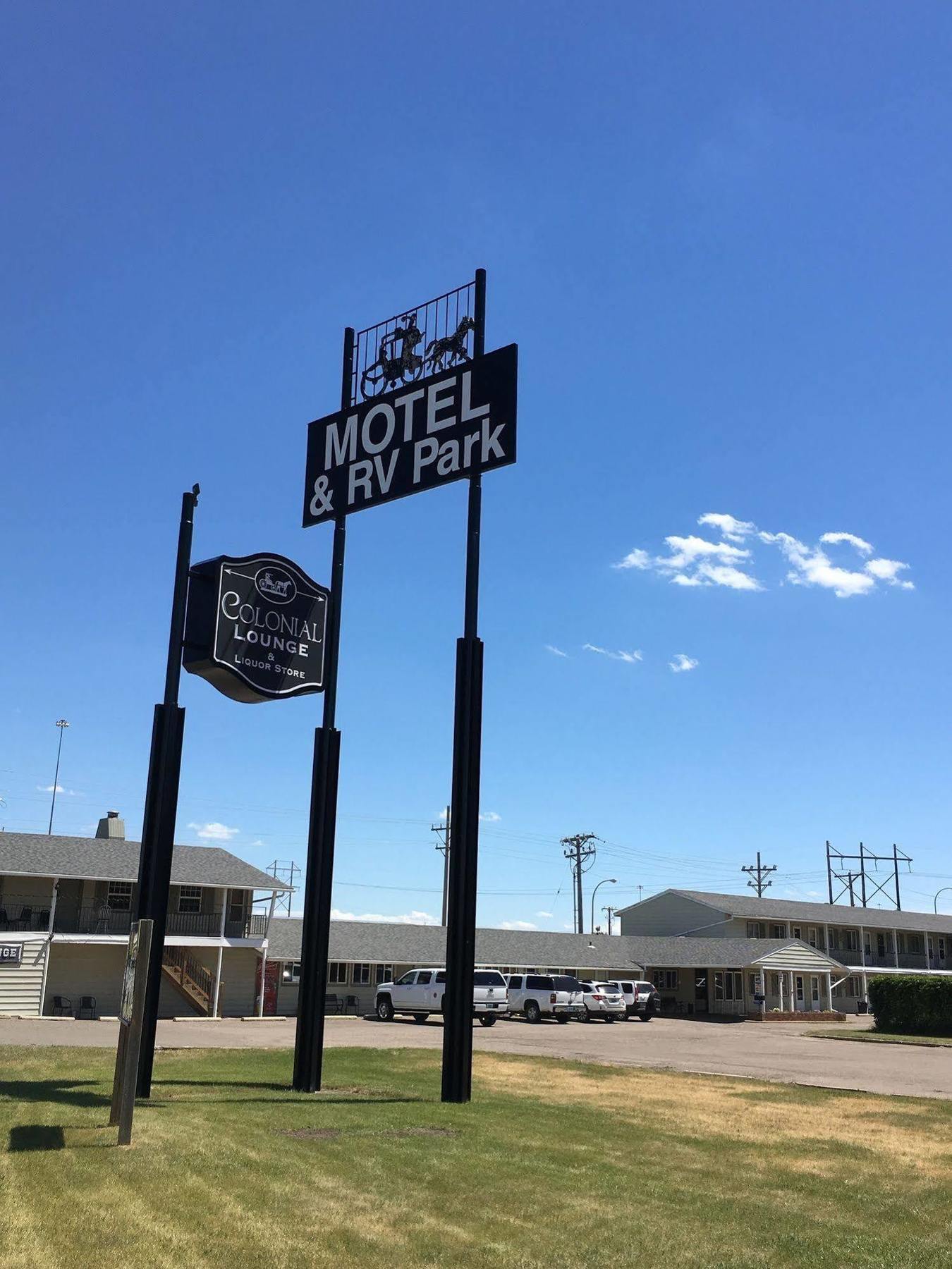 Colonial Motel And Rv Park Mandan 외부 사진